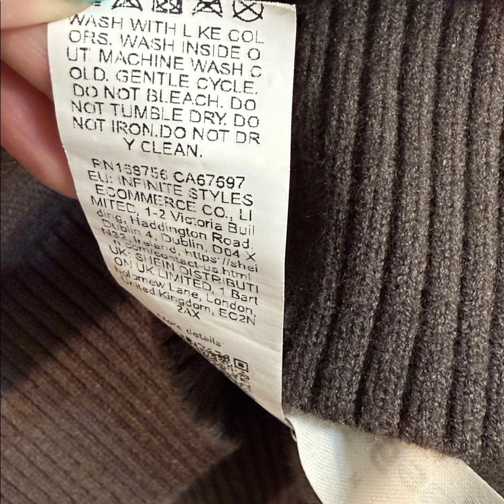 Missguided embroidered sweater medium